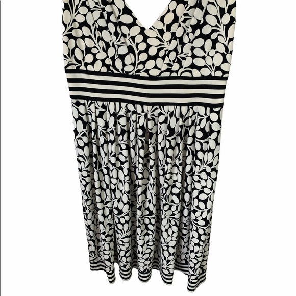 NWT Maggy London Black & White Sleveless Dress - Picture 4 of 12